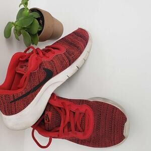 Nike Red Running Shoes - Lightweight and Stylish